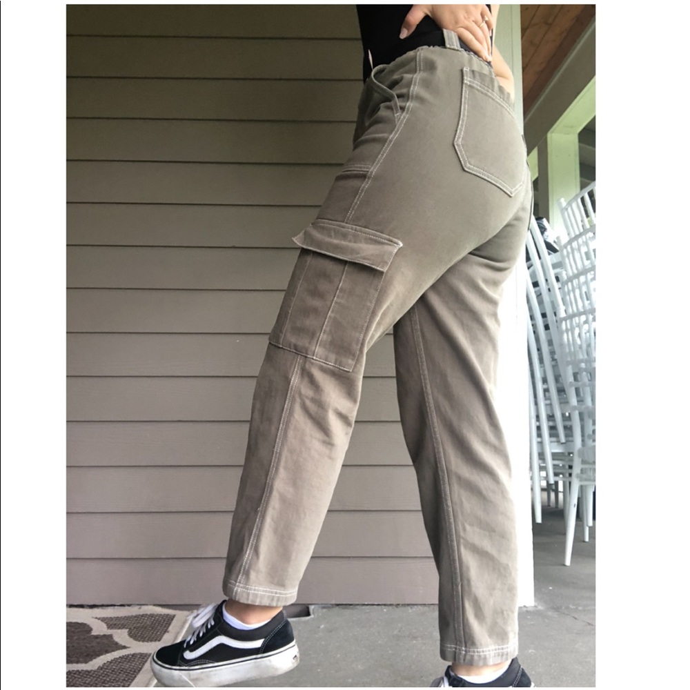 Green utility cargo jeans!